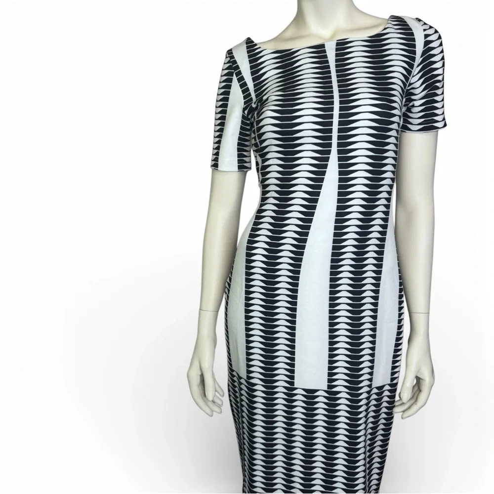 La Pateau Black and White‎ Geometric Patterned Body Con Dress S/M